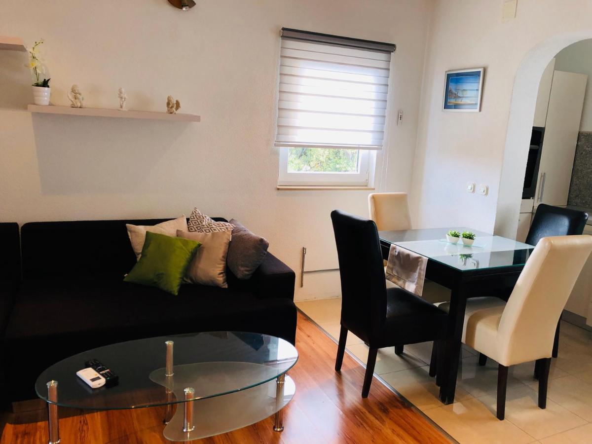 Apartman Stevic Писак Екстериор снимка